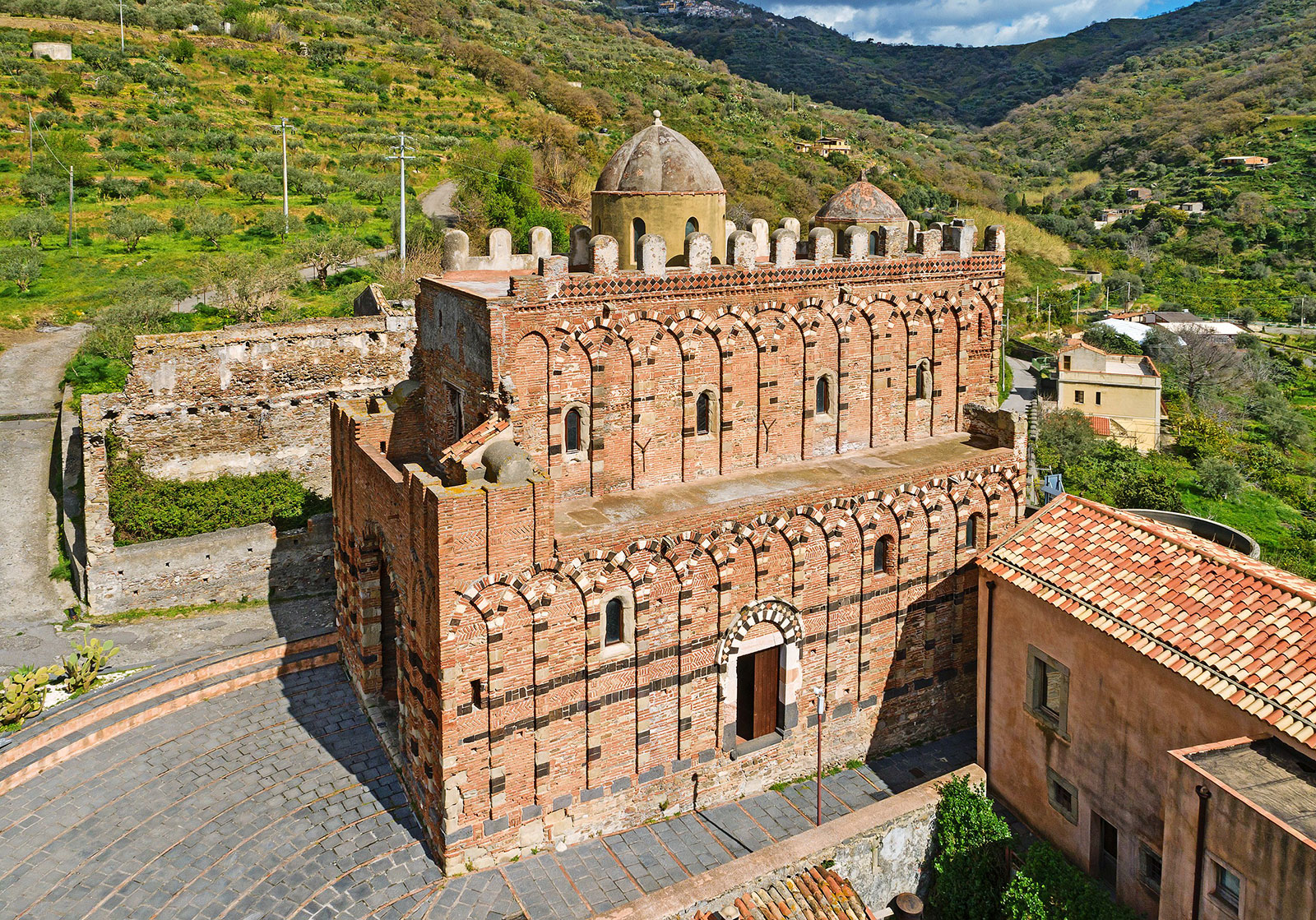Chiesa dei Santi Pietro e Paolo d'Agrò, Casalvecchio Siculo